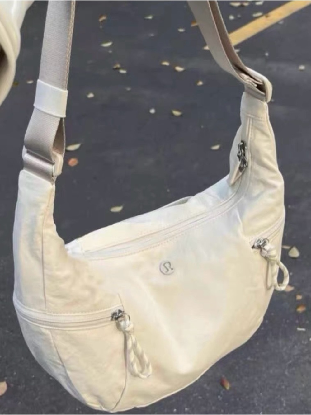 lululemon Light Beige 6L Adjustable Crossbody Bag